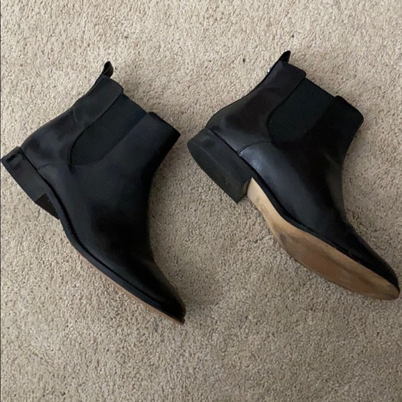 Michael Kors short booties - Picture 3 of 5